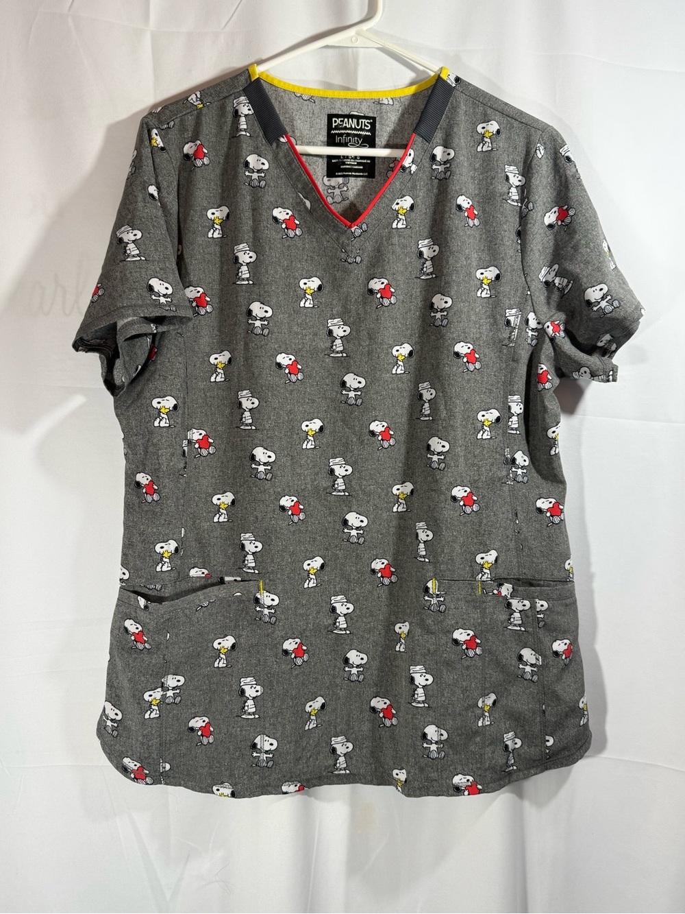 Peanuts Infinity Gray Scrub Top Size Large